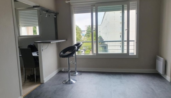 Logement tudiant Location T2 Vide Tours (37000)