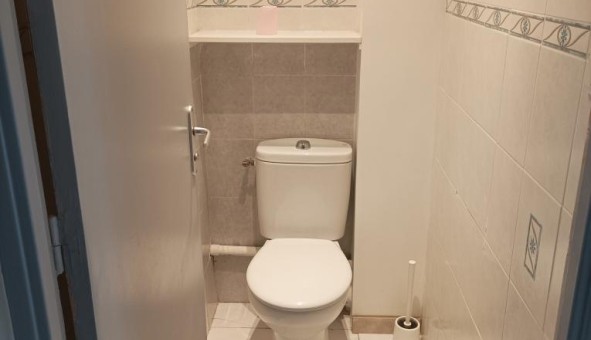 Logement tudiant T2 à Trans en Provence (83720)