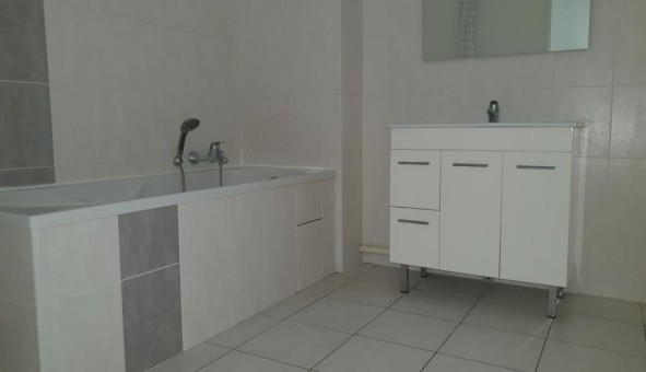 Logement tudiant T2 à Valence (26000)