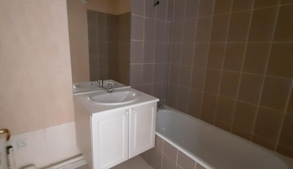 Logement tudiant T2 à Vaulx en Velin (69120)