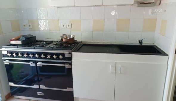 Logement �tudiant T2 &agrave; Ved�ne (84270)