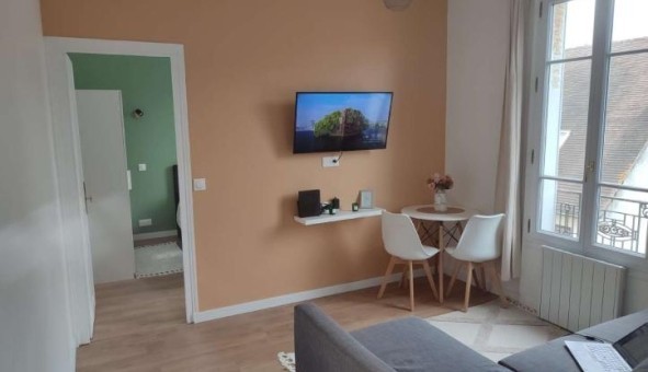 Logement tudiant T2 à Vlizy Villacoublay (78140)