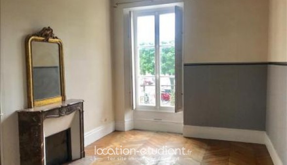 Logement tudiant T2 à Versailles (78000)