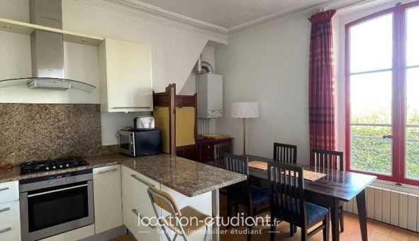 Logement étudiant T3 &agrave; Versailles (78000)