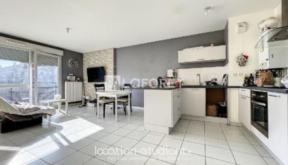 Logement étudiant Location T2 Vide Villefontaine (38090)