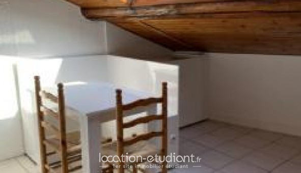 Logement tudiant T2 à Villefranche sur Sane (69400)