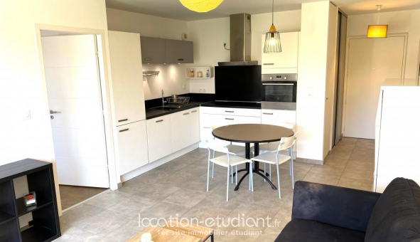 Logement tudiant T2 à Villefranche sur Sane (69400)