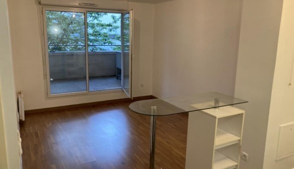 Logement étudiant Location T2 Vide Villemomble (93250)