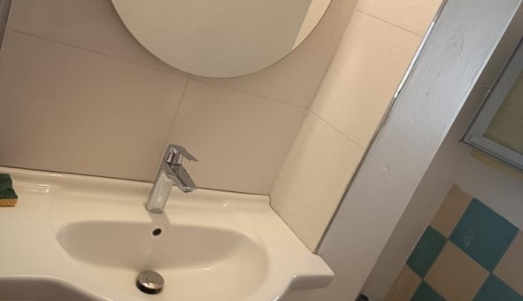 Logement �tudiant T2 &agrave; Villeneuve l�s Avignon (30400)