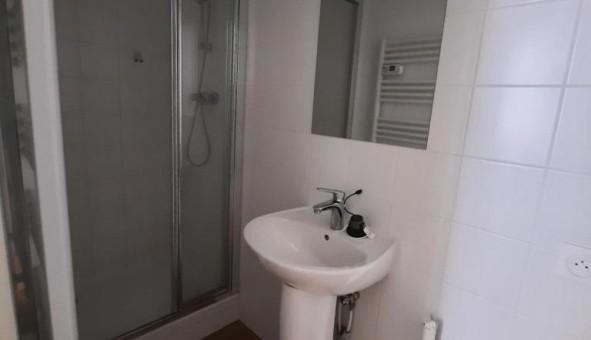 Logement tudiant T2 à Villeurbanne (69100)