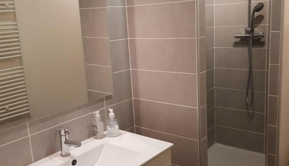 Logement tudiant T2 à Villeurbanne (69100)