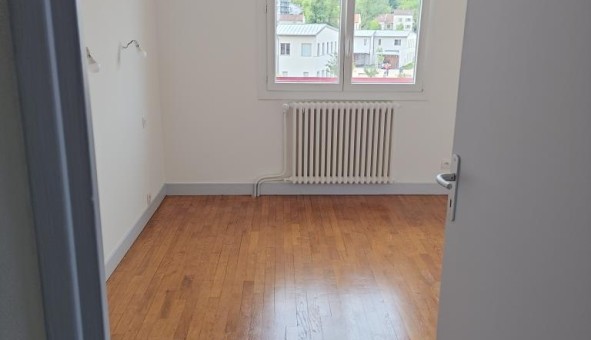 Logement tudiant T3 à Abrest (03200)