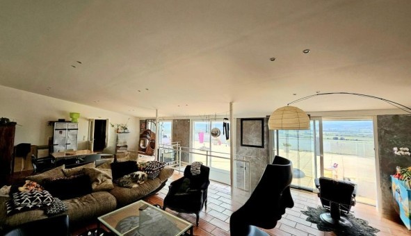 Logement tudiant T3 à Adissan (34230)