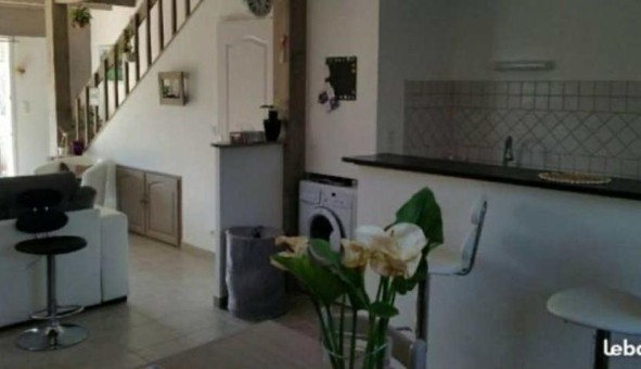 Logement tudiant T3 à Adissan (34230)