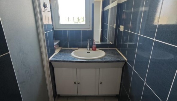 Logement tudiant T3 à Adissan (34230)