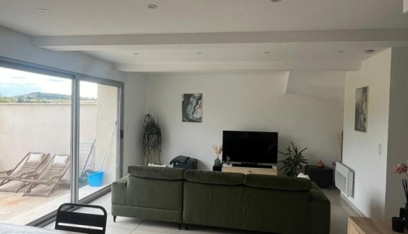 Logement tudiant T3 à Adissan (34230)