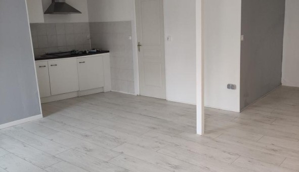 Logement tudiant T3 à Agris (16110)