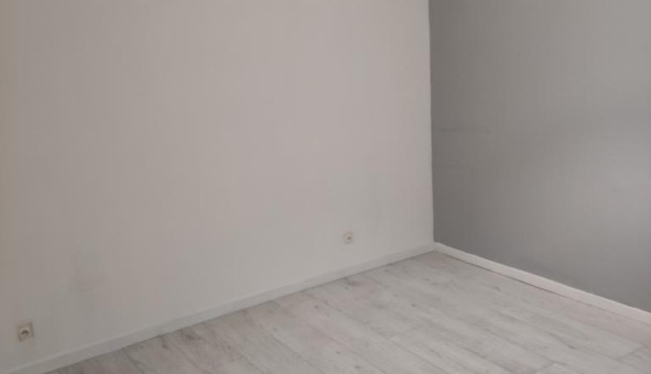 Logement tudiant T3 à Agris (16110)