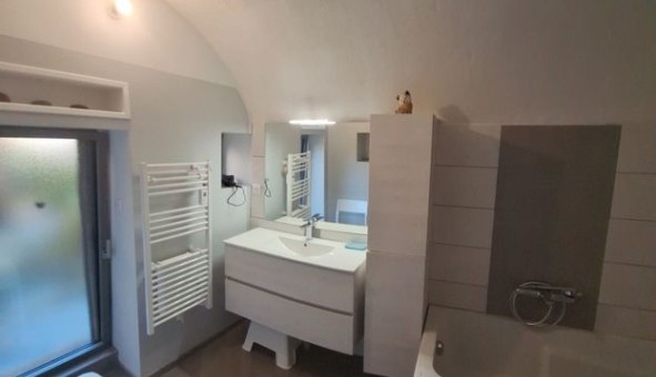 Logement �tudiant T3 &agrave; Ailhon (07200)