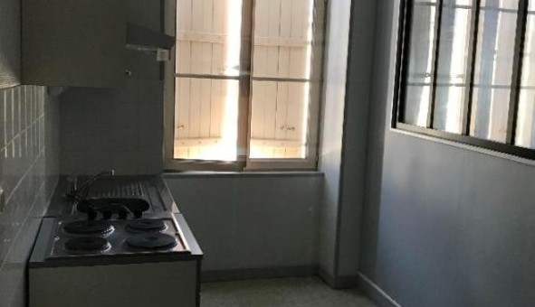 Logement �tudiant T3 &agrave; Ainay le Vieil (18200)