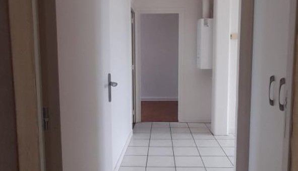 Logement �tudiant T3 &agrave; Ainay le Vieil (18200)