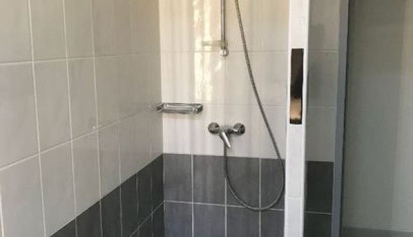 Logement �tudiant Location T3 Vide Ainay le Vieil (18200)