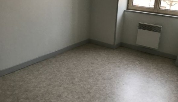 Logement �tudiant T3 &agrave; Ainay le Vieil (18200)