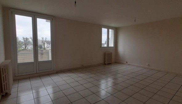 Logement �tudiant T3 &agrave; Ainay le Vieil (18200)