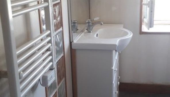 Logement �tudiant T3 &agrave; Aix (19200)