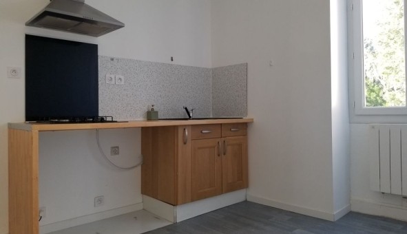 Logement �tudiant T3 &agrave; Ajat (24210)