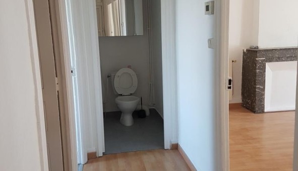 Logement tudiant Location T3 Vide Alba la Romaine (07400)