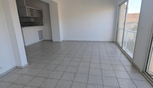 Logement tudiant T3 à Als (30100)