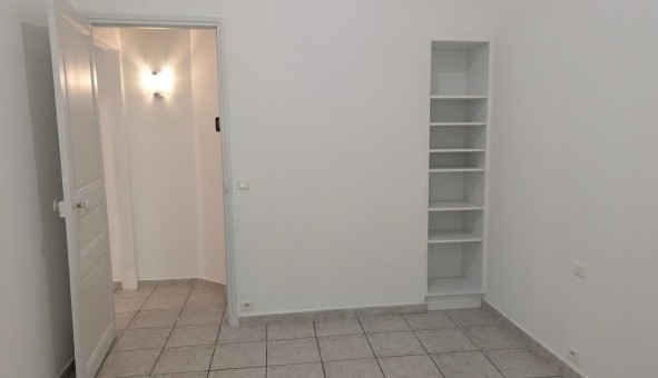 Logement tudiant T3 à Als (30100)