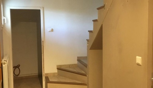 Logement tudiant T3 à Althen des Paluds (84210)