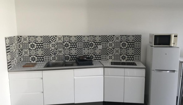Logement tudiant T3 à Ambrieux (69480)