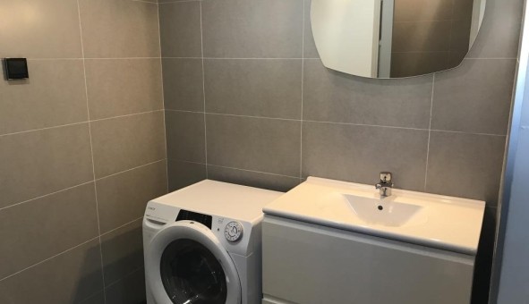 Logement tudiant T3 à Ambrieux (69480)