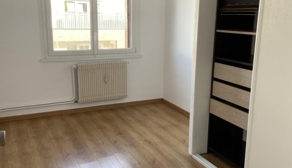 Logement tudiant T3 à Amiens (80090)