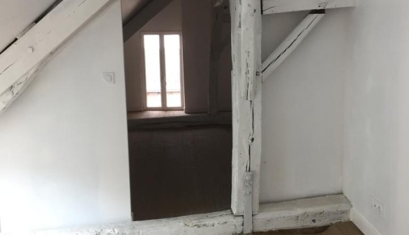 Logement �tudiant T3 &agrave; Ang� (41400)