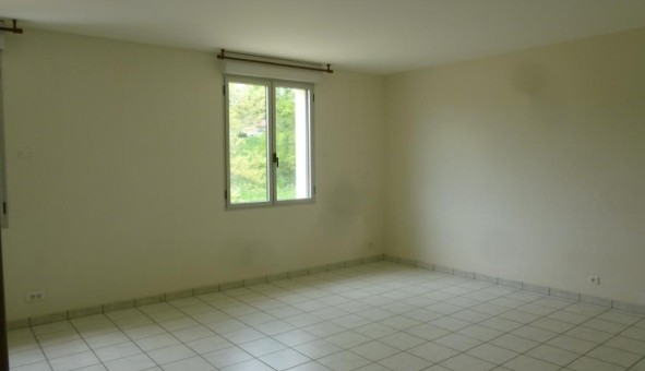 Logement tudiant T3 à Anglars (46120)