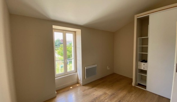 Logement tudiant T3 à Angoulme (16000)