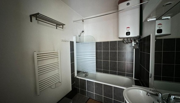 Logement tudiant T3 à Angoulme (16000)