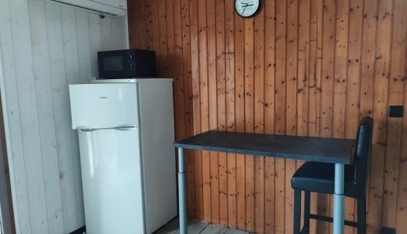 Logement �tudiant T3 &agrave; Angoum� (40990)