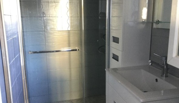 Logement tudiant T3 à Antibes (06160)