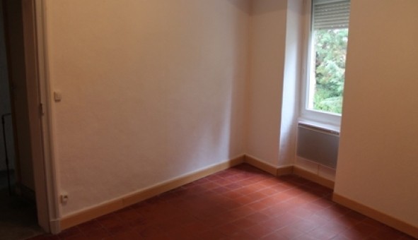 Logement �tudiant T3 &agrave; Aramon (30390)