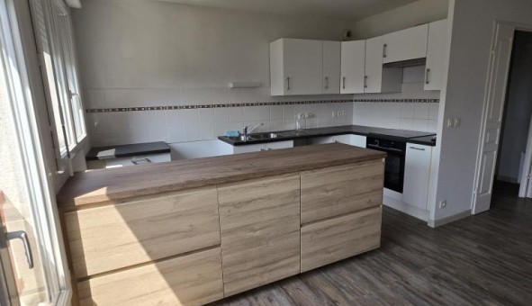 Logement tudiant Location T3 Vide Ars (33740)