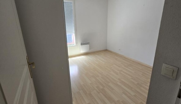 Logement tudiant T3 à Ars (33740)