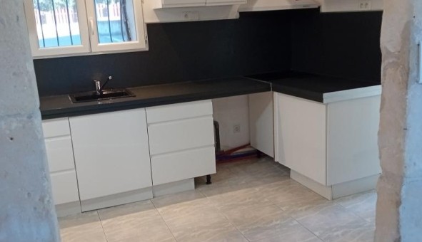Logement tudiant T3 à Arles (13200)