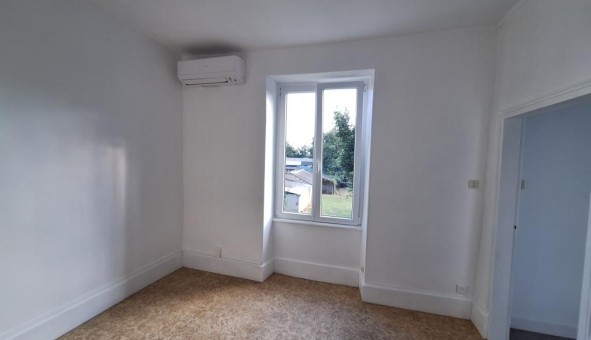 Logement tudiant T3 à Arnac la Poste (87160)