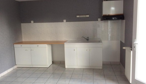 Logement �tudiant T3 &agrave; Aron (53440)