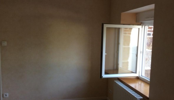 Logement �tudiant T3 &agrave; Aron (53440)